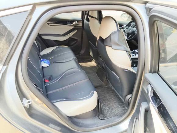 [上海·沪A] 二手比亚迪秦PLUS2021款 DM-i 55KM 旗舰型