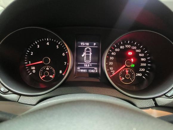 [上海·沪J] 二手大众高尔夫2010款 1.4TSI 自动豪华型