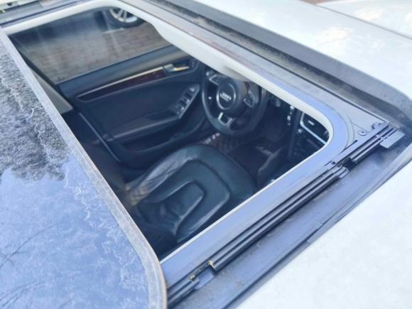 [南京·苏A] 二手奥迪奥迪A4L2013款 35 TFSI 自动标准型