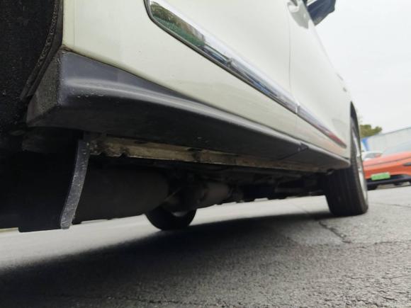 [上海·沪A] 二手英菲尼迪英菲尼迪QX602014款 2.5 S/C Hybrid 两驱卓越版