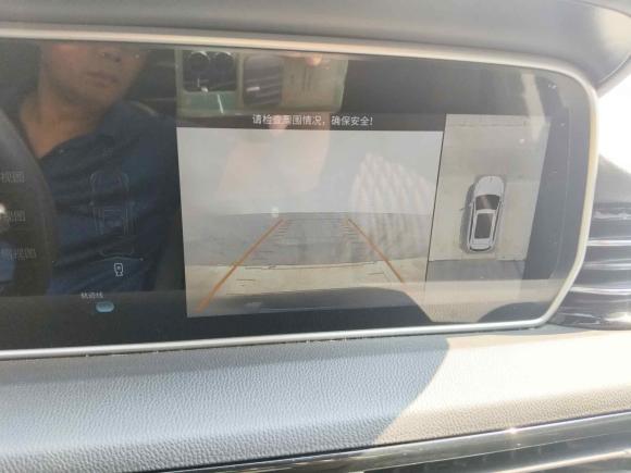 [苏州·豫A] 二手红旗红旗HS52022款 2.0T 智联旗享四驱版