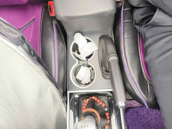 [无锡·苏J] 二手哈弗哈弗H22017款 红标 1.5T 手动两驱精英型