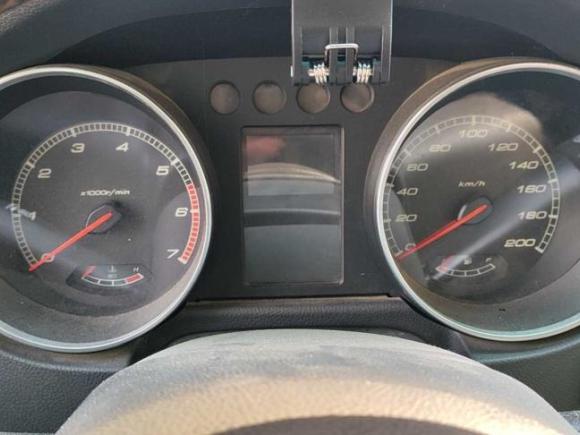 [济南·鲁A] 二手北京北京BJ402016款 2.0T 手动四驱尊贵版