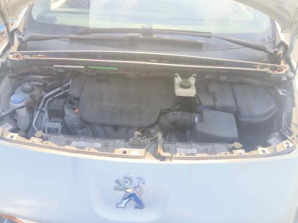 [上海·皖A] 二手标致标致30082015款 2.0L 手动经典版