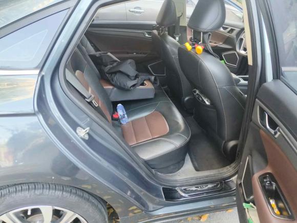 [上海·沪D] 二手吉利汽车帝豪GL2018款 1.4T DCT尊贵智联型