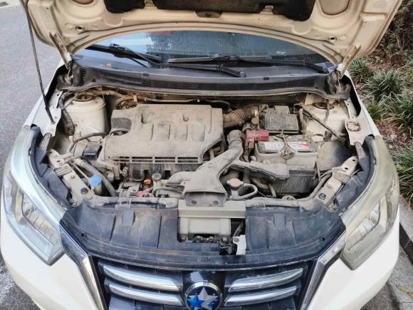 [上海·冀A] 二手启辰启辰R502015款 1.6L 自动时尚版