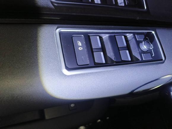 [上海·沪F] 二手路虎发现2020款 2.0T 30周年特别版