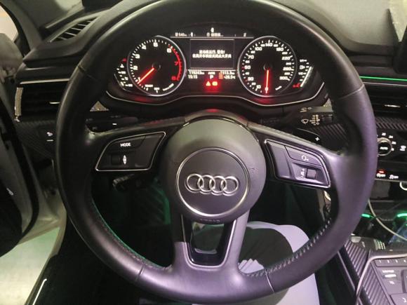 [武汉·鄂E] 二手奥迪奥迪A4L2018款 30周年年型 40 TFSI 进取型