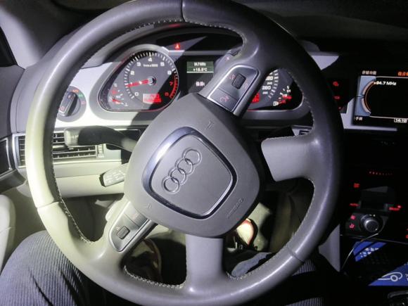 [上海·沪M] 二手奥迪奥迪A6L2011款 2.0 TFSI 自动标准型