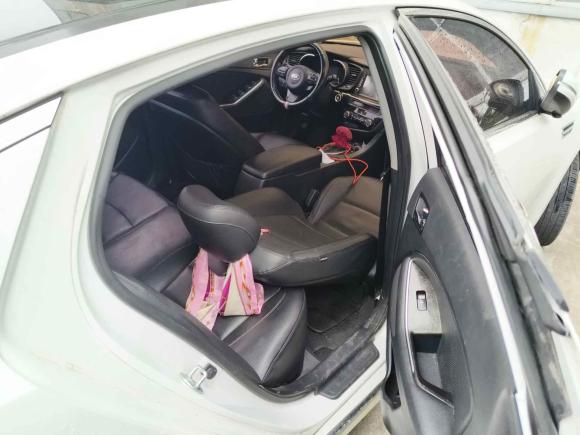 [南通·苏F] 二手起亚起亚K52015款 2.0L 自动LUX