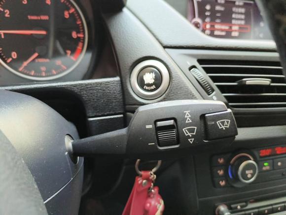 [武汉·鄂W] 二手宝马宝马X12010款 sDrive18i豪华型