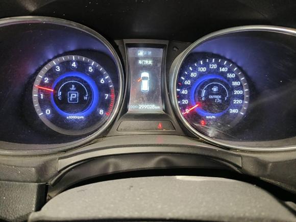 [杭州·浙A] 二手现代胜达2013款 2.4L 自动两驱舒适型