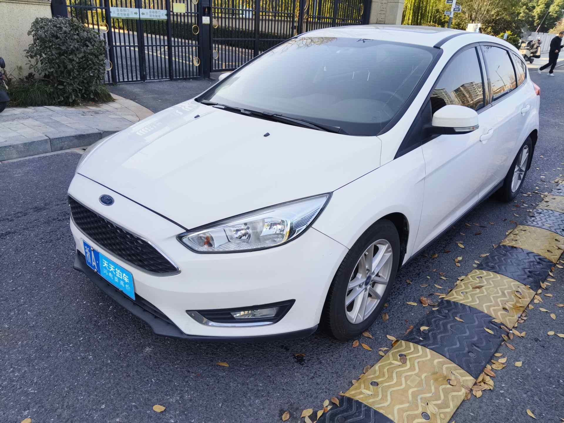 [杭州·浙A] 福特福克斯2015款 两厢 1.6L 自动风尚型