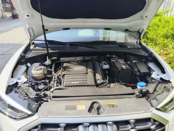 [深圳·粤S] 二手奥迪奥迪Q32022款 35 TFSI 时尚动感型