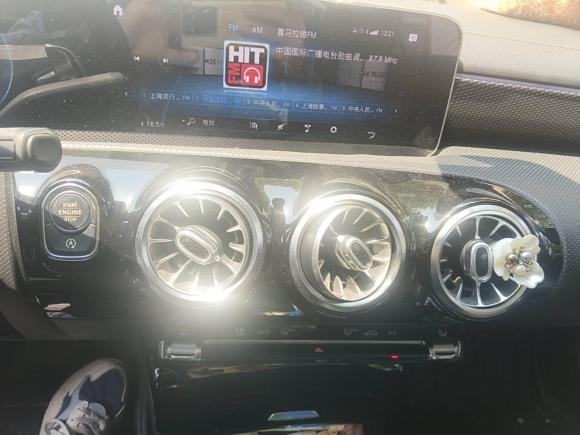 [上海·沪C] 二手奔驰奔驰A级2019款 A 200 L 运动轿车