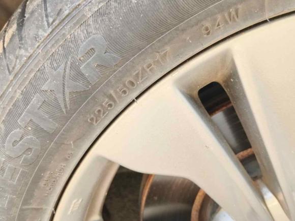 [上海·沪B] 二手起亚佳乐2013款 2.0L 5座自动标准版 国V