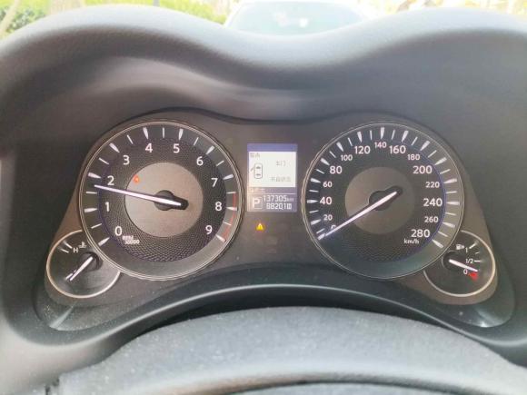 [上海·沪A] 二手英菲尼迪英菲尼迪Q702015款 Q70L 2.5L 悦享版