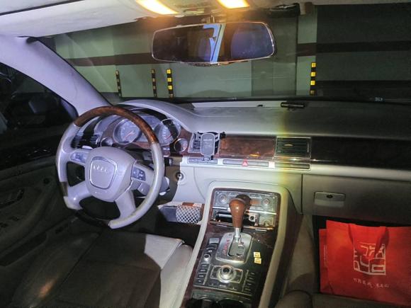 [济南·鲁A] 二手奥迪奥迪A82007款 A8L 3.2 FSI 豪华型