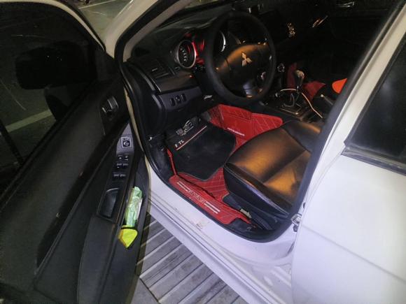 [杭州·皖H] 二手三菱翼神2011款 致尚版 1.8L 手动豪华型