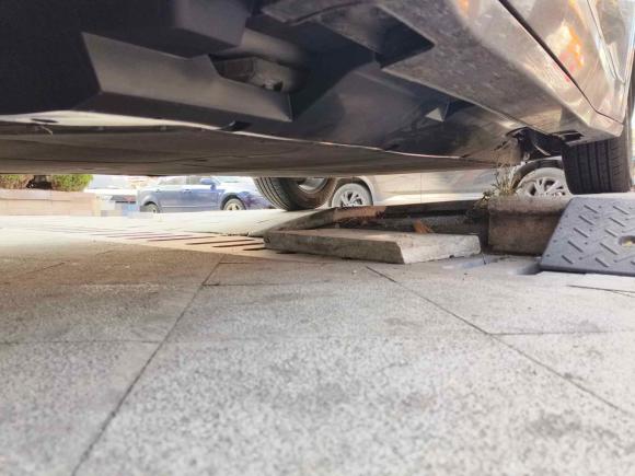 [青岛·鲁B] 二手哪吒汽车哪吒U2022款 哪吒U-Ⅱ 610 三元锂