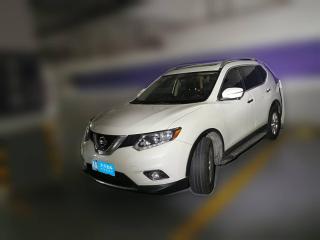 日产奇骏2015款 2.0L CVT舒适MAX版 2WD