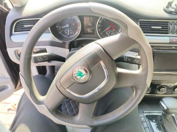 [上海·沪C] 二手斯柯达昊锐2009款 1.8TSI 自动优雅版