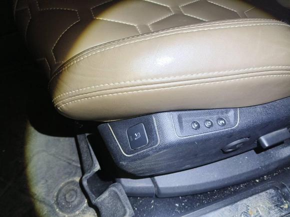 [杭州·浙A] 二手标致标致50082017款 380THP 7座豪华GT版