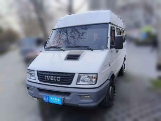 依维柯依维柯得意2017款 2.5T A35客车5-7座47Z5「合肥二手车」「天天拍车」