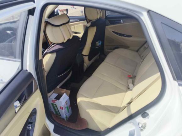 [合肥·皖A] 二手长安逸动2016款 1.6L 手动风尚型