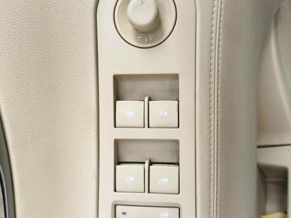 [上海·沪A] 二手别克君越2012款 2.4L SIDI豪华版