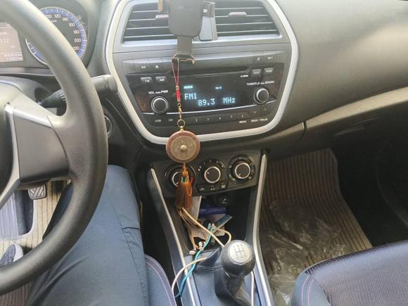 [广州·粤P] 二手铃木锋驭2015款 1.6L 手动两驱进取型