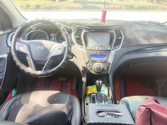 [金华·浙G] 二手现代胜达2013款 2.4L 自动两驱智能型