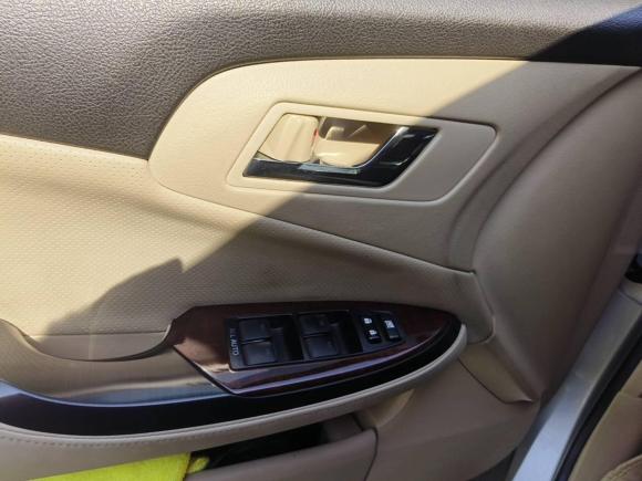 [深圳·粤B] 二手丰田皇冠2011款 2.5L Royal 真皮天窗特别版