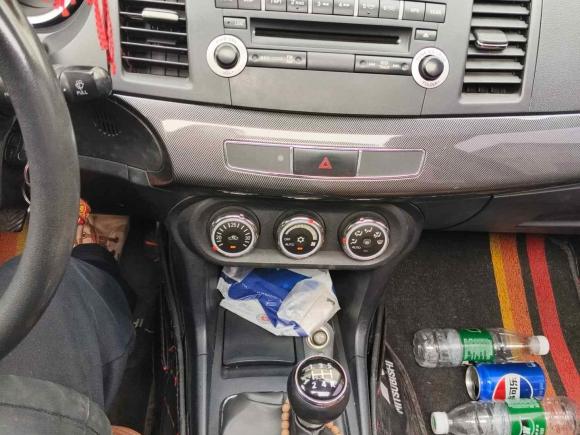 [无锡·苏B] 二手三菱翼神2013款 时尚版 1.8L 手动舒适型