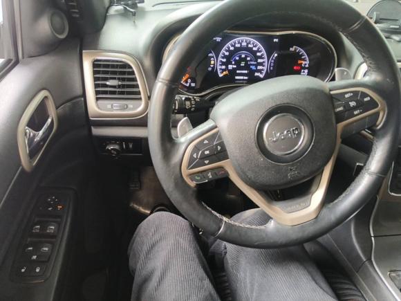 [成都·川A] 二手Jeep大切诺基2014款 3.6L 舒适导航版