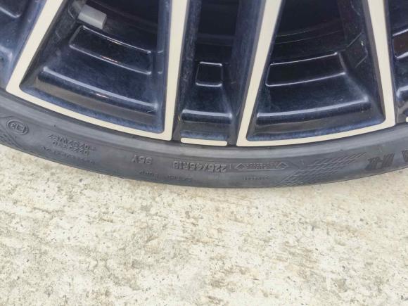 [南京·苏A] 二手奔驰奔驰C级2022款 C 260 L 运动版