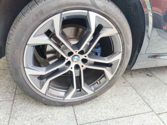 [深圳·粤B] 二手宝马宝马X52022款 xDrive 40Li 尊享型M运动套装