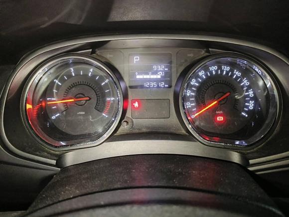 [西安·陕A] 二手雪铁龙雪铁龙C3-XR2015款 1.6THP 自动先锋型