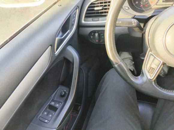 [上海·沪C] 二手奥迪奥迪Q32015款 30 TFSI 进取型