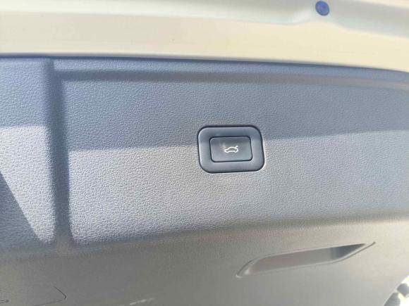 [上海·沪C] 二手红旗红旗HS52022款 改款 2.0T 智联旗享版