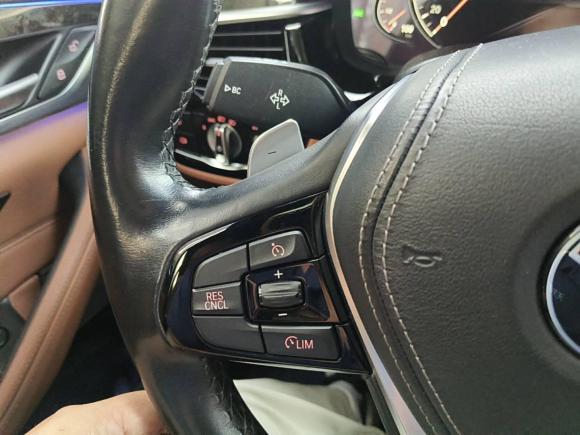 [武汉·鄂A] 二手宝马宝马5系2018款 530Li 领先型 M运动套装