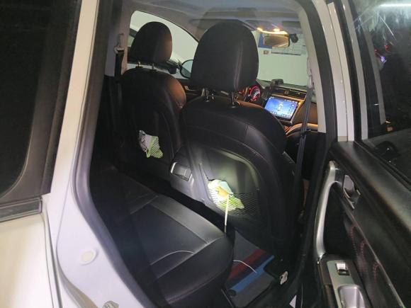 [深圳·粤B] 二手哈弗哈弗H62017款 蓝标 运动版 1.5T 自动两驱豪华型