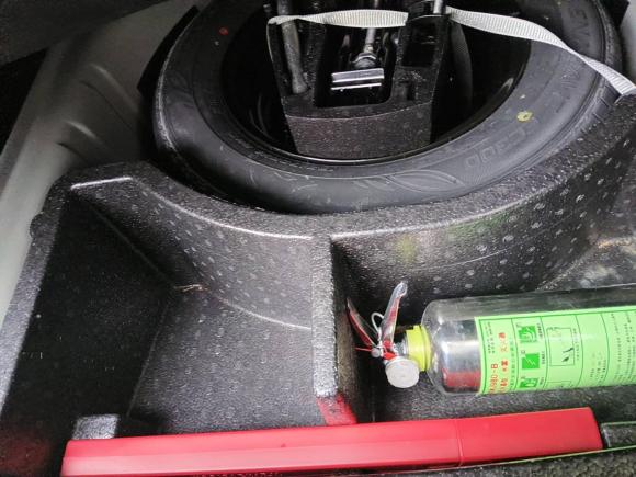 [武汉·鄂A] 二手大众桑塔纳2015款 1.6L 自动舒适版