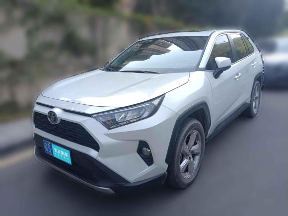 豐田RAV4榮放2021款 2.0L CVT四驅(qū)風(fēng)尚PLUS版「深圳二手車」「天天拍車」