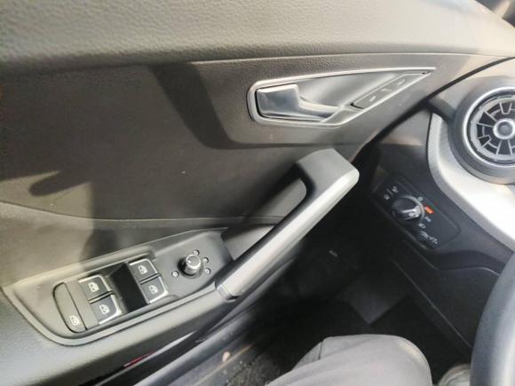 [上海·沪M] 二手奥迪奥迪Q2L2020款 35 TFSI 进取动感型