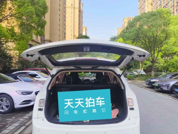 [上海·苏J] 二手宝骏宝骏5602016款 1.8L iAMT豪华型