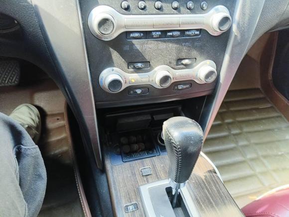 [南通·沪C] 二手日产天籁2011款 公爵 2.5L XV VIP尊尚版