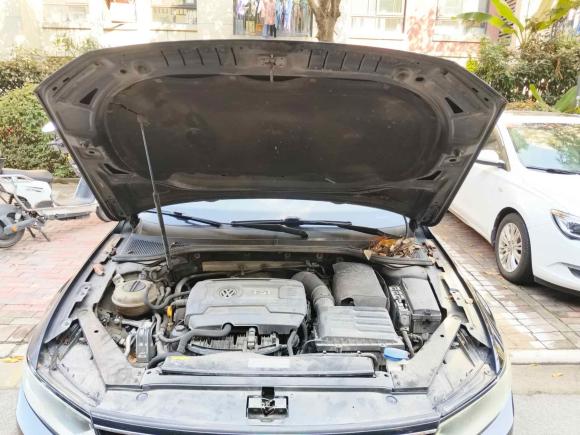 [上海·苏N] 二手大众迈腾2017款 330TSI DSG 领先型