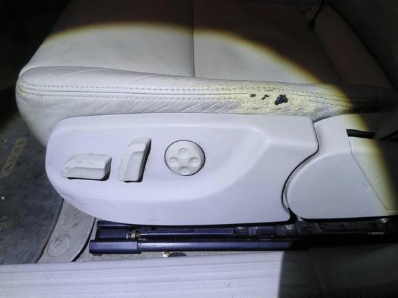 [深圳·粤B] 二手奥迪奥迪A6L2011款 2.0 TFSI 自动舒适型