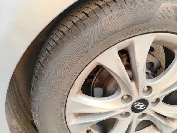 [青岛·鲁B] 二手现代索纳塔2011款 2.0L 自动豪华版